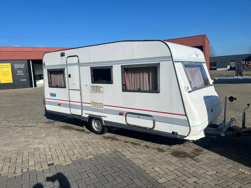 Amara caravan